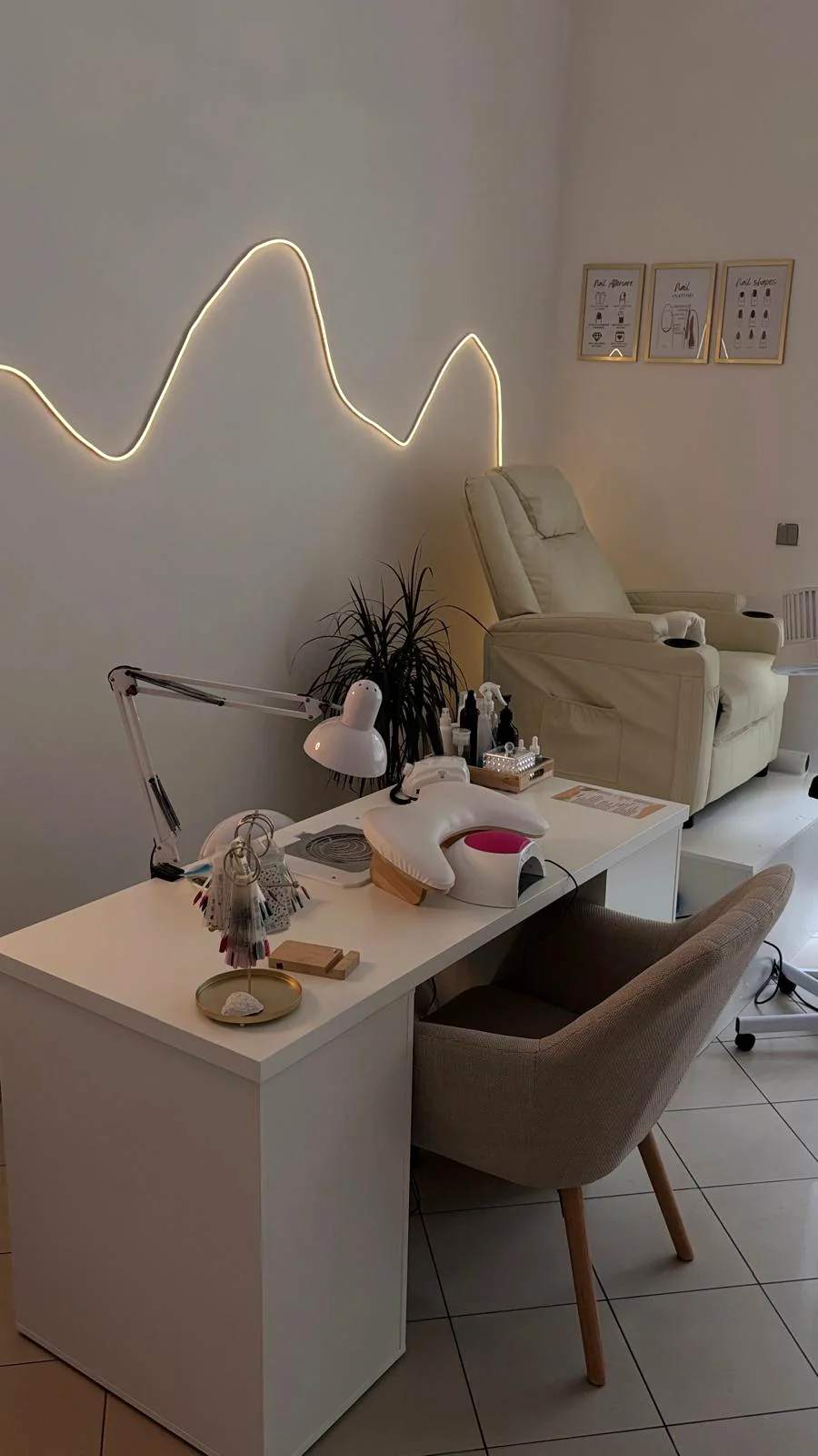 Pohodlné pedikérské křeslo v BJ Beauty